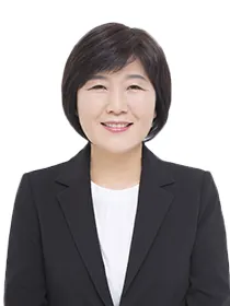 '지역소멸 대응 특별위원회' 위원장을 맡고 있는 부산시의회 기획재경위원 배경숙 의원. (사진_부산시의회)