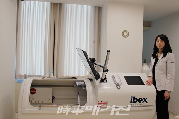고압산소치료기를 도입하여 돌발성 난청의 진단부터 고용량 스테로이드 요법, 고막 주사, 수액치료, 고압산소치료까지 원스톱으로 진료받을 수 있다.