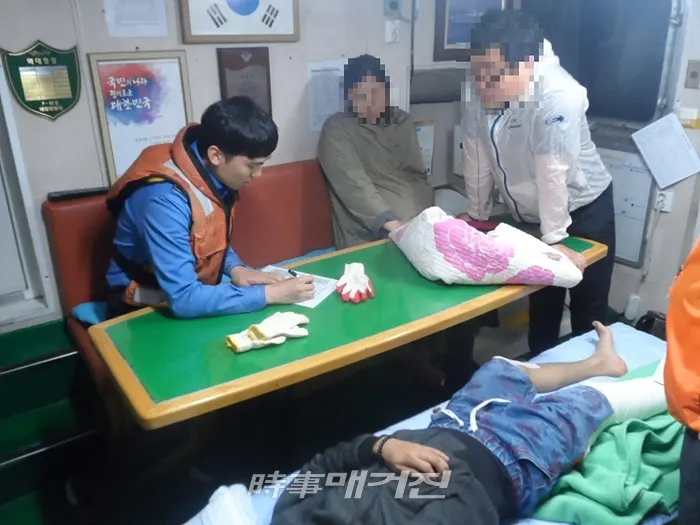 (사진_완도해양경찰서 제공)