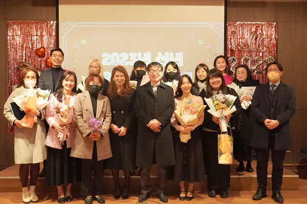 YBM교육 2022년도 우수센터, 우수자 수상자 단체사진