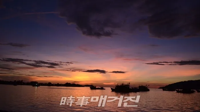 세계 3대 석양 중 하나로 꼽히는 코타키나발루