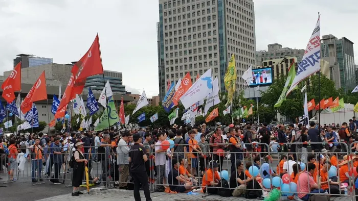 조직적인 준비로 집회에 참가한 민주노총(사진_강현섭 기자)