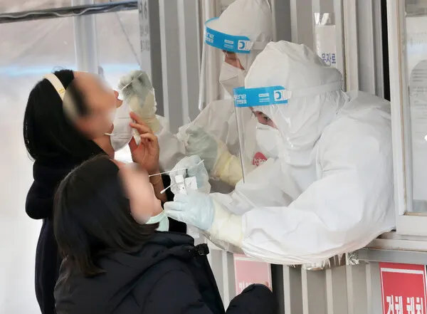 코로나검사, 오미크론 확산세, 자가키트, PCR검사 (시사매거진DB)