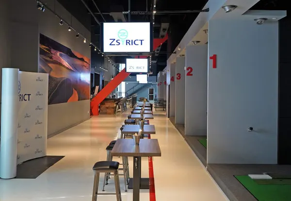 미국 코네티컷에 위치한 골프존의 토너먼트형 매장 지스트릭트(ZSTRICT) 1호점