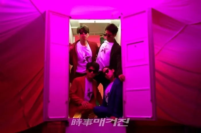 버라이어티 비주얼 퍼포먼스 ‘헬로 스트레인저' x SMAS(뉴욕 브루클린 스타일 브랜드)와 낯설지 않은 컬래버래이션 선보여 / 사진=시사매거진 하명남 기자