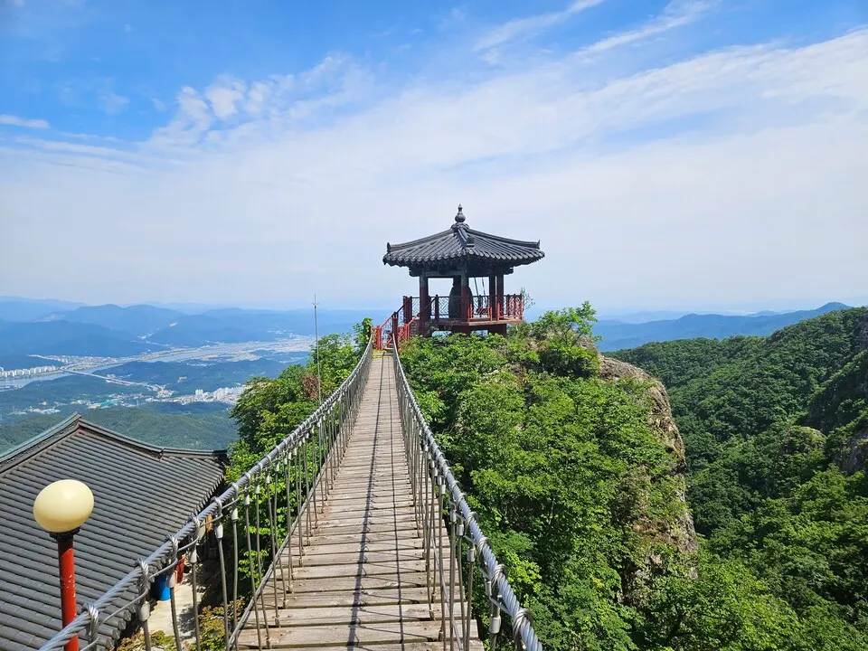 구미 금오산.(사진_문학박사 潤道 강윤관)