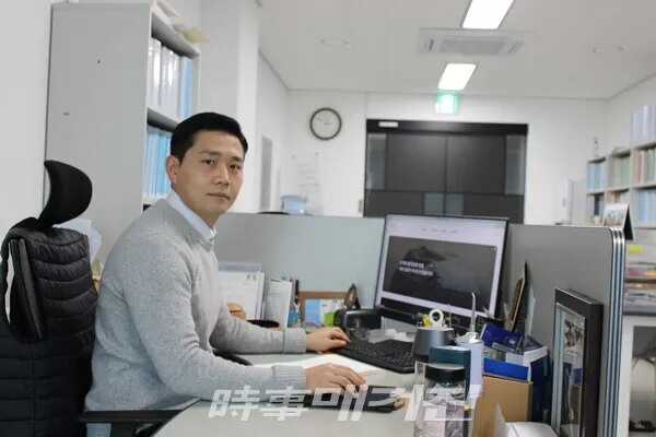 - 한양대학교 공학대학원 석사 졸업 - 환경플랜트 분야 10년 근무​​​​​​​- 한국폴리텍대학 충남캠퍼스 에너지설비과 외래교수