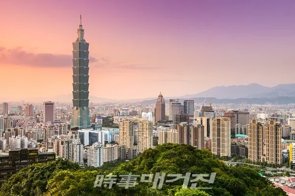 대만에서 가장 높은 빌딩이자 랜드마크인 101타워.(사진_하나투어)