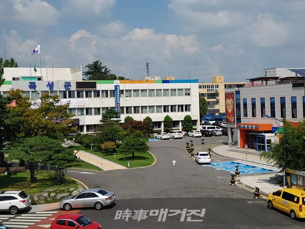 곡성군(군수 유근기)은 전라남도 농업기술원에서 주관하는 ‘2020년도 1시군 1특화작목 육성사업’에 최종 선정됐다.사진은 곡성군청 청사전경이다.(사진_송상교기자)