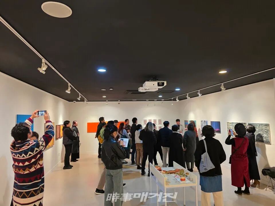 한일 미술작가 교류전 ‘WAVE 25’ 성황리 개최 / 사진_ 하명남 기자