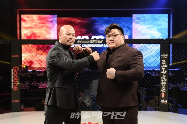 ROAD FC 김대환 대표는 “코로나19가 잠잠해져서 대회를 열 수 있게 되면 가장 먼저 추진할 경기가 김재훈과 금광산의 대결”이라고 말했을 정도로 이 두 파이터들의 대결은 기대가 된다.