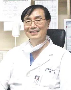 ▲ 전남대학교병원 정명호 교수(전남대학교 재생과학 특성화센터장)