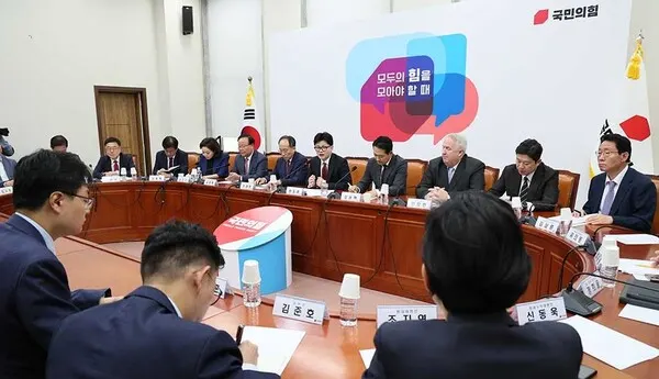 한동훈 국민의힘 대표가 7일 오전 서울 여의도 국회에서 열린 최고위원회의에서 발언하고 있다.(사진_국민의힘)