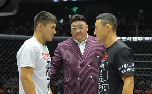 4강전에서 붙는 으르스켈디 두이세예프와 양지용[사진_ROAD FC 제공]