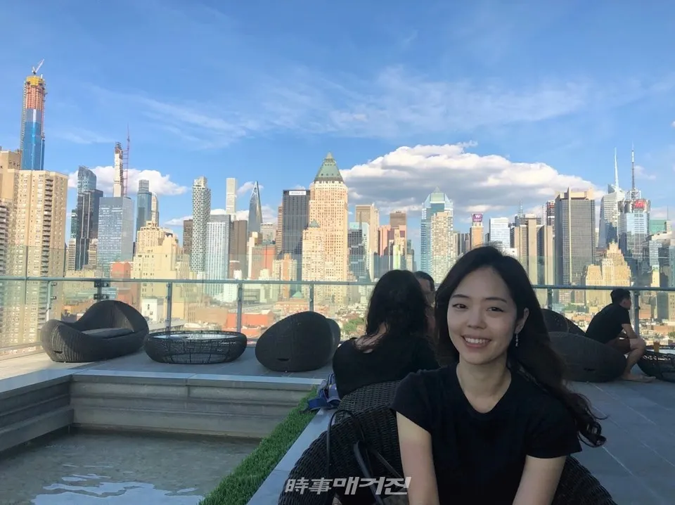 작곡가 전예은, 뉴욕의 어느 루프탑에서 (사진=전예은 페이스북)