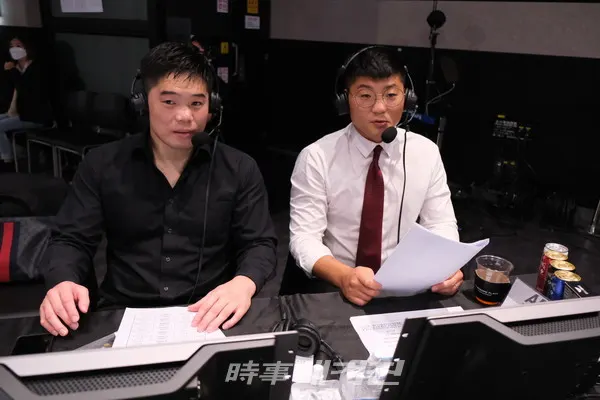 경기를 중계하는 김대환 대표와 권아솔