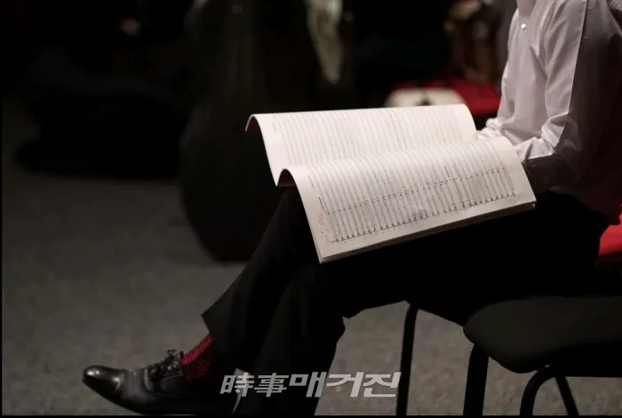 최재혁, 2018 스위스 제네바 국제 콩쿠르, 전통에 따라 전년도 작곡 부문 우승자의 작품을 기악 부문 콩쿠르 최종에서 경합을 벌인다. (사진=스위스 제네바 국제 콩쿠르)