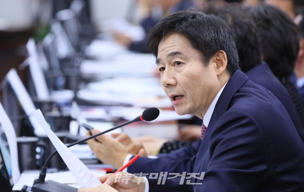 이용호의원, 대정부질문(사진_의원실)