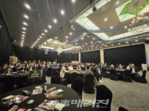 이날 출범식에는 시사매거진미디어그룹 김길수 회장을 비롯해 강원을 더불어민주당 송기헌 의원, 원강수 원주시장 등 정‧재계 및 문화계 주요 인사들이 대거 참석해 자리를 빛냈다.(사진_시사매거진 DB)