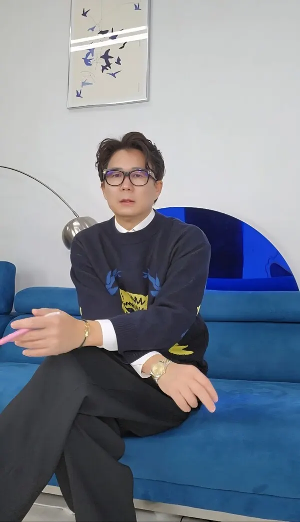 필드 위에서 옷은 ‘폼’이 아니라 태도가 된다. 어반에이트 지우진 대표는 골프웨어를 라운드의 유니폼이 아닌, 도시와 일상을 잇는 ‘한 벌의 경험’으로 다시 설계하고 있다.(사진_어반에이트)