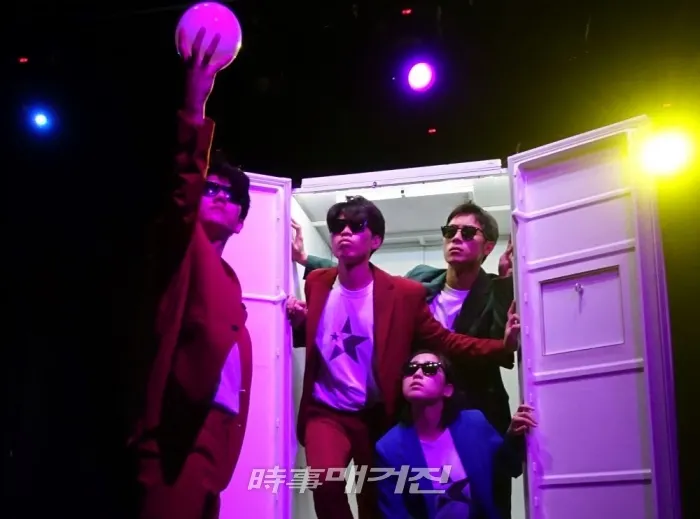 버라이어티 비주얼 퍼포먼스 ‘헬로 스트레인저' x SMAS(뉴욕 브루클린 스타일 브랜드)와 낯설지 않은 컬래버래이션 선보여 / 사진=시사매거진 하명남 기자