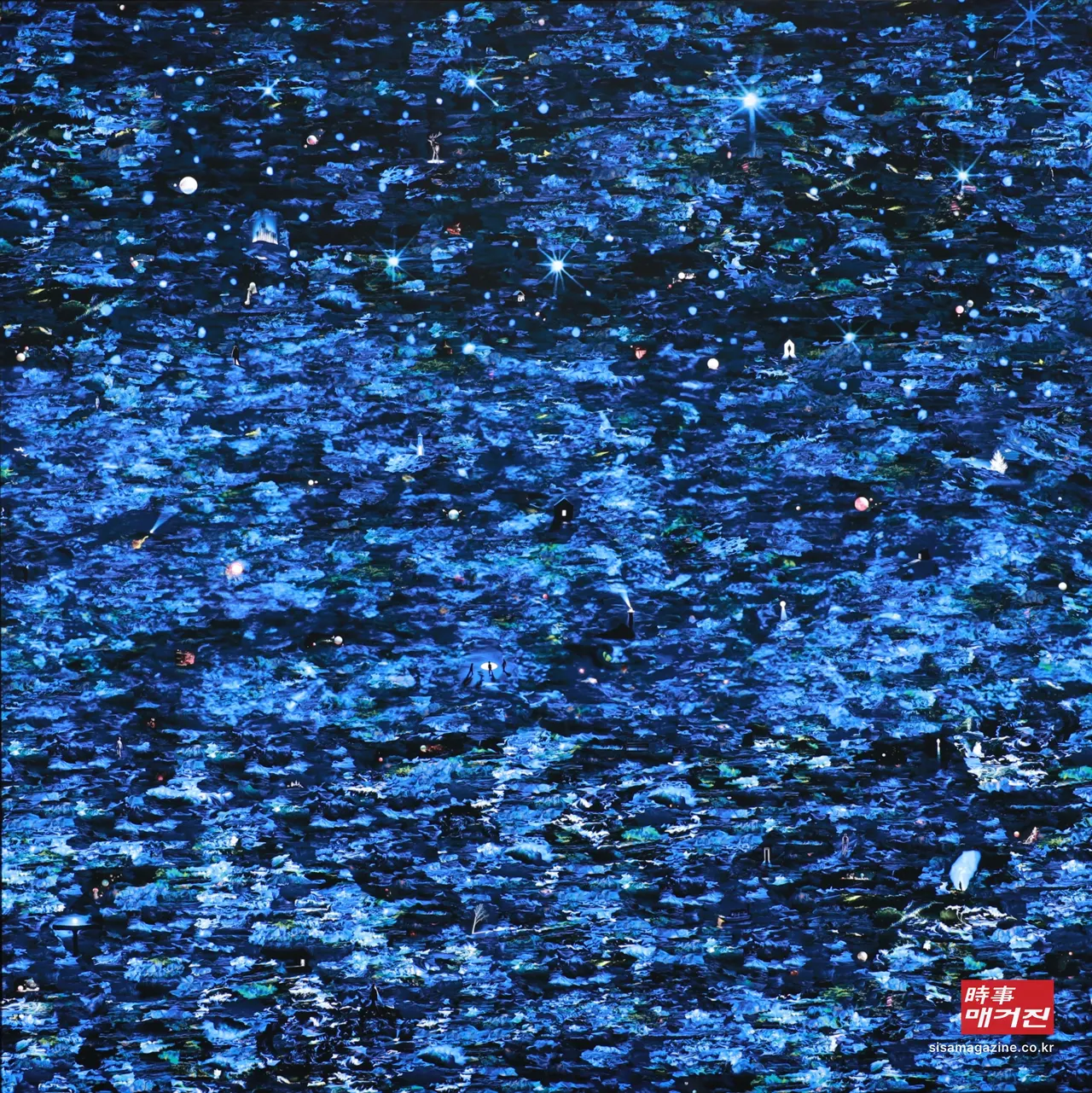 <그림4> 윤여선,《APEIRO: Infinite Light Journey》, 160x160cm, aluminium, fabric and light, 2026. 사진: 윤여선