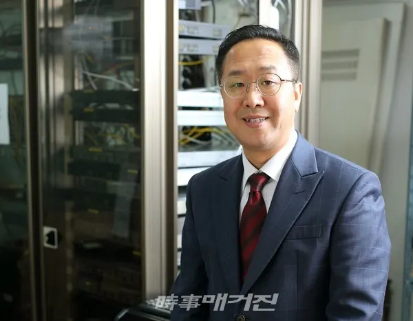 (주)케이엘씨앤에스 김용수 대표