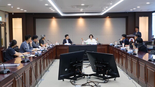 안성시는 「안성시 지방대중교통계획(노선개편 포함) 수립 용역」 착수보고회를 개최했다. (사진_안성시)