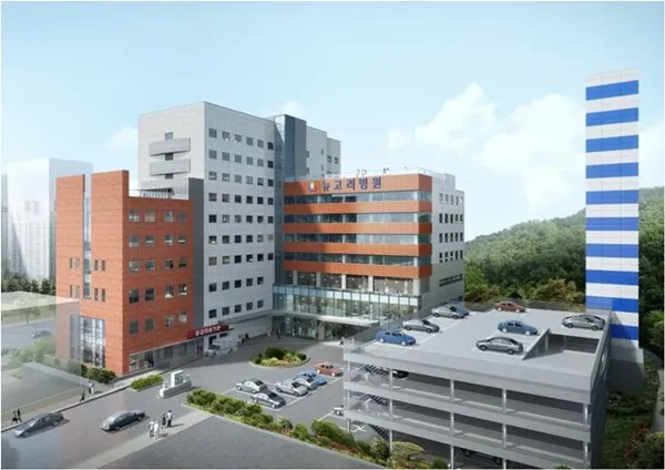 ▲ 뉴고려병원은 지하 1층, 지상 10층 규모로 450여 명의 임직원과 350병상 규모의 종합병원으로써 19개 진료과목과 9개의 전문센터를 갖추고 지역사회의 건강과 안전을 책임지고 있다.