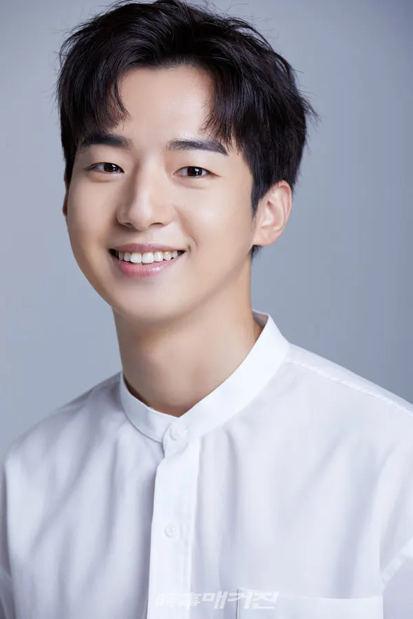 배우 김현목