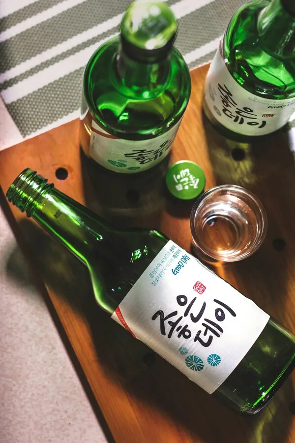 위기맞은 지역소주 시장 (사진_Unplashed)