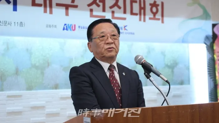 대회사를 하고 있는 신경호 상임대표 2019.05.02. (사진_통일을 실천하는사람들 대구본부)