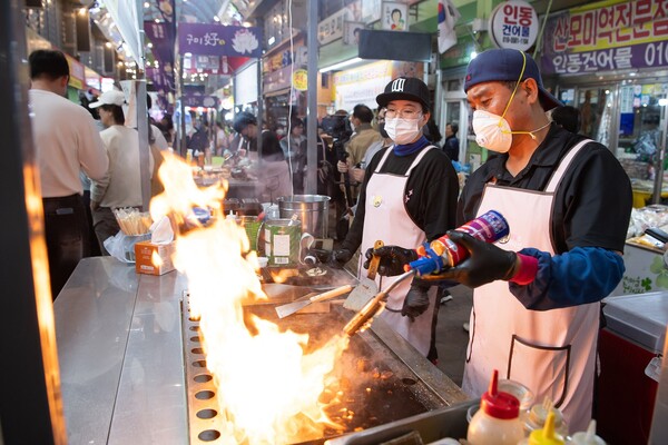 2025 낭만야시장.(사진_구미시)