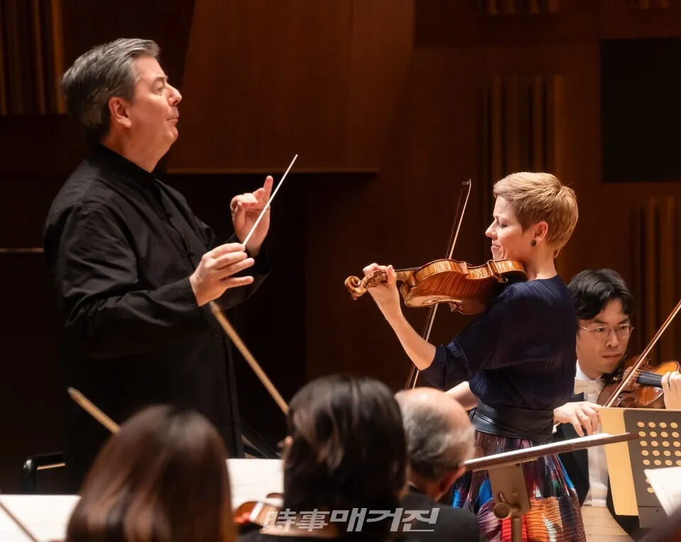이자벨 파우스트 & 제바스티안 바이글레(사진_요미우리 니폰 심포니)