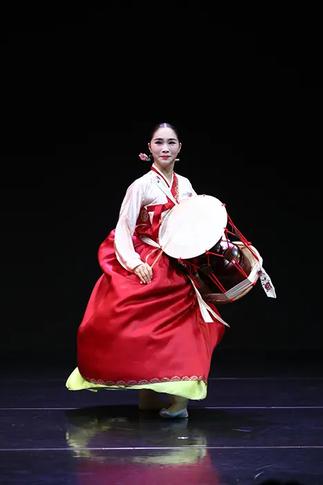 박명옥의 ‘십이체장고춤’ (사진_시사매거진 김형석 기자)