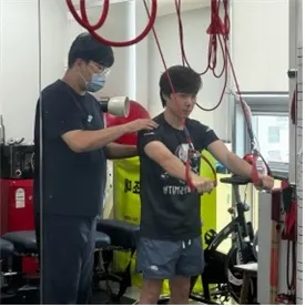 최상의 기량 확보를 위해 평소 훈련과 함께 치료 및 재활을 병행하고 있다.(출처_대한무에타이협회)