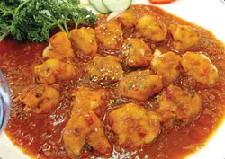 ▲ 달팽이 버터구이, 달팽이 꼬치, 달팽이 후라이드. 달팽이는 전형적인 고단백, 저지방 식품이라 성인병 예방 및 체력유지에 도움을 주고 당뇨, 천식, 간염, 노화방지, 변비, 피부미용 등에 탁월한 효과가 있다.