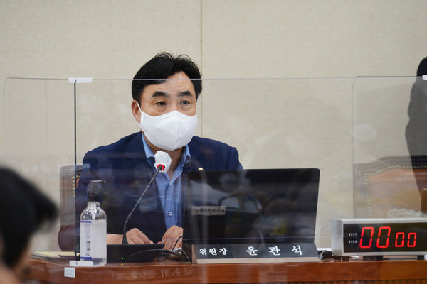 윤관석 정무위원장