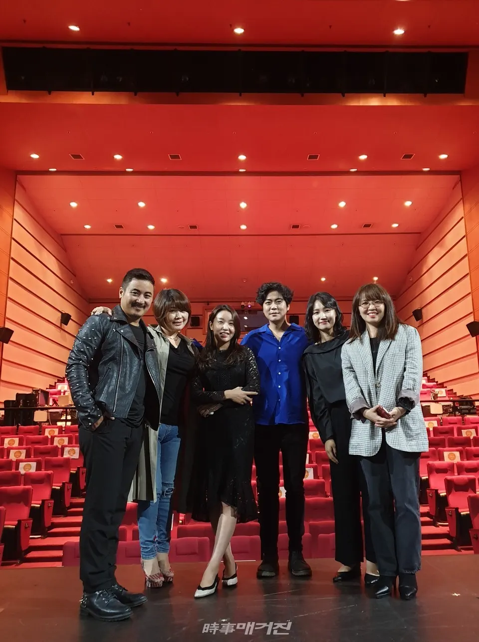 ‘드라뮤지션(Dramusician)’ 좌로부터 조현우, 조여진, 이솔비, 김정태, 이수빈, 심연주 (사진=극단 벼랑끝날다)