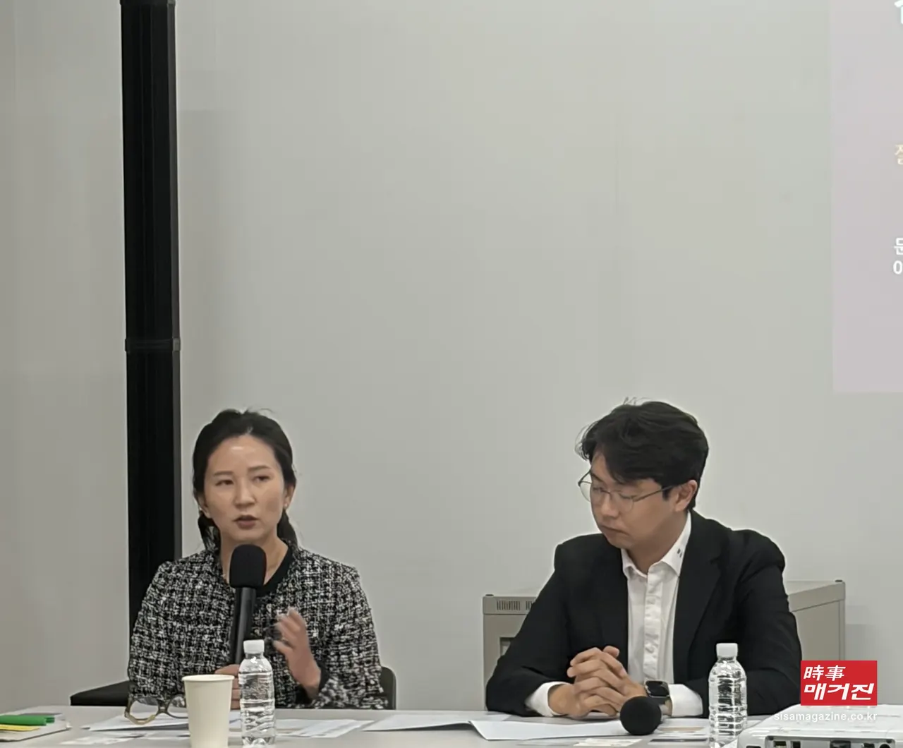 '도암 펠로우, 독일 라이프치히 국립음대 초청연주' 기자간담회에서 주소영 아트센터도암 대표와 송영민 예술감독(사진_아트센터도암)