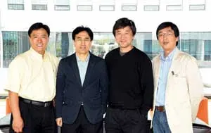 ▲ 5년간 8,250억 원이 투입되는 대규모로 편성된 이 사업에 드림팀이라 불리는 이길여 암ㆍ당뇨연구원 WCU사업단은 세계적으로 그 수준을 인정받은 4명의 석학들이 모여 세계적인 암 전문연구소로 발전시키기 위한 다양한 연구를 실시하고 있다.