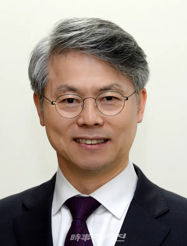 문재인 대통령 청와대 자치발전비서관 출신인 민형배 광산구을 예비후보는 국회에서 국가균형발전 특별법 일부 개정 법률안 통과를 적극 환영했다.
