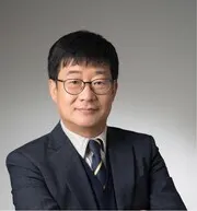 시사매거진 AI 편집장 신용완