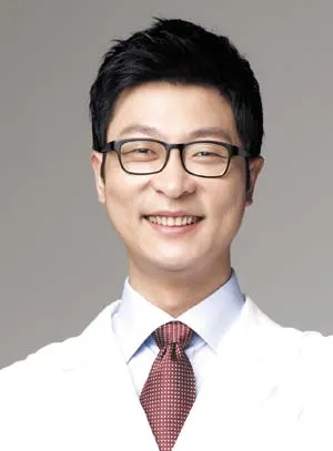 ▲ 서울 시원한 통증의학과 신재혁 원장