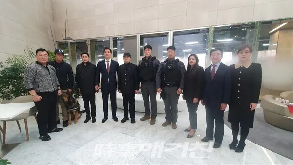 중국 방문단이 롯데월드타워 대테러업무를 견학했다.(사진_한국시큐리티연구원)