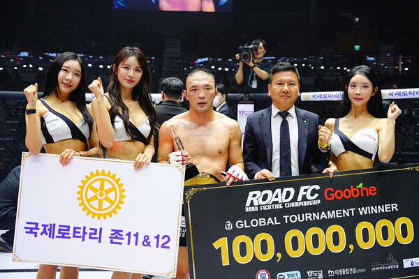 밴텀급 토너먼트 우승한 김수철(사진_ROAD FC)