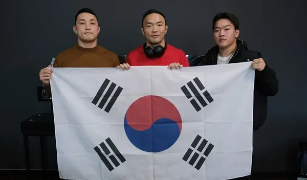 왼쪽부터 양지용, 김수철, 이정현(사진_ROAD FC 제공)