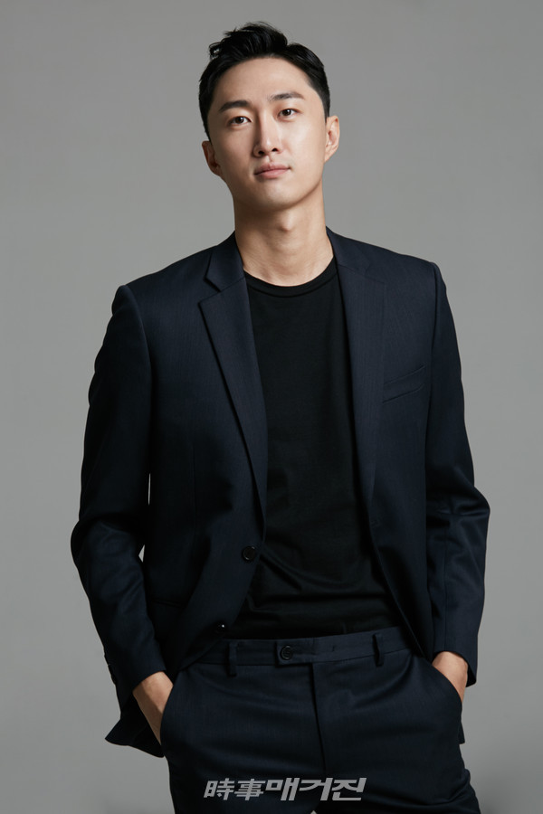 사진_배우 이동영