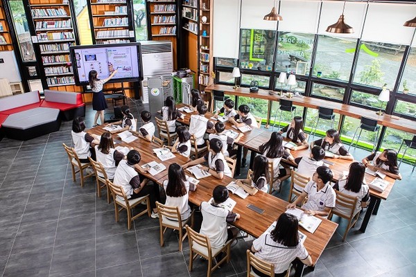 교육상 수상자(사천 용남중학교)