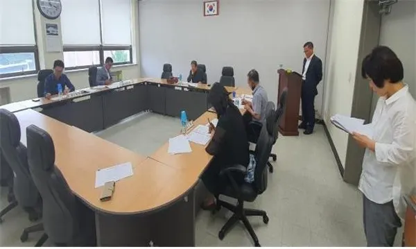 제주특별자치도체육회가 지난 6일 도체육회관 2층 소회의실에서 제2차 공모심사위원회를 개최했다.
